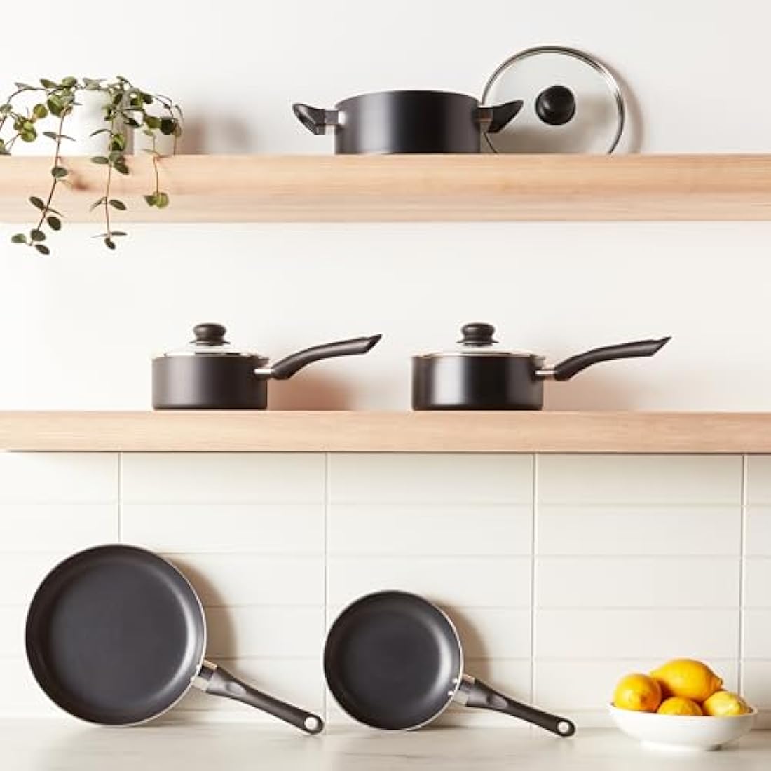 Amazon Basics 8-Piece Non-Stick Cookware Set, Black