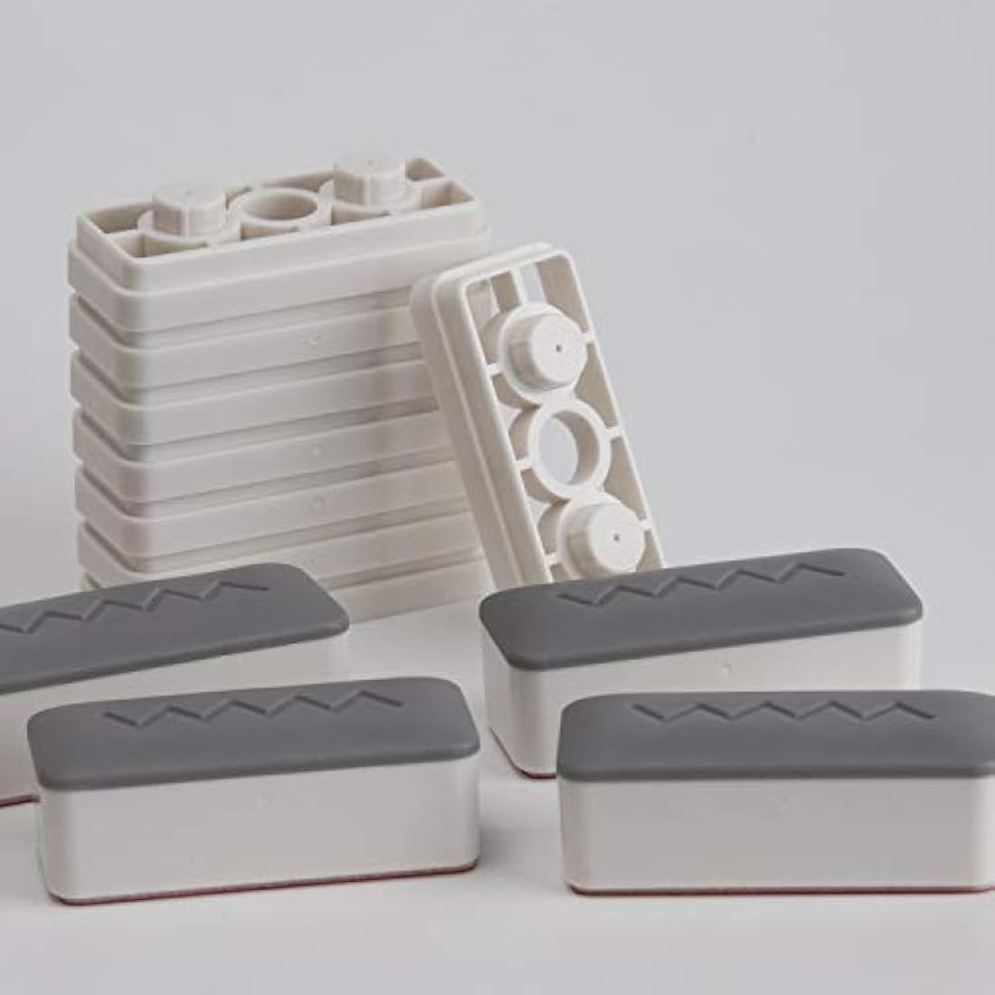 LUTER 8pcs Toilet Seat Bumpers with 8pcs Plastic 5mm Attachments for Heightening The Bumper Toilet Replacement Bumper Kit Universal Toilet Seat Buffer with Strong Adhesive