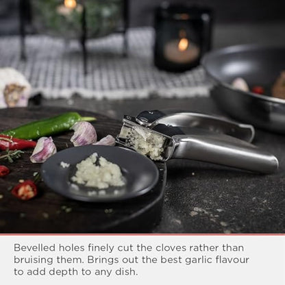 Kuhn Rikon Garlic Press, Stainless Steel Garlic Crusher Press. Dishwasher Safe Garlic Chopper. Durable Garlic Mincer. Garlic Press Crusher – 3 Year Kuhn Rikon Kitchen Accessories Guarantee