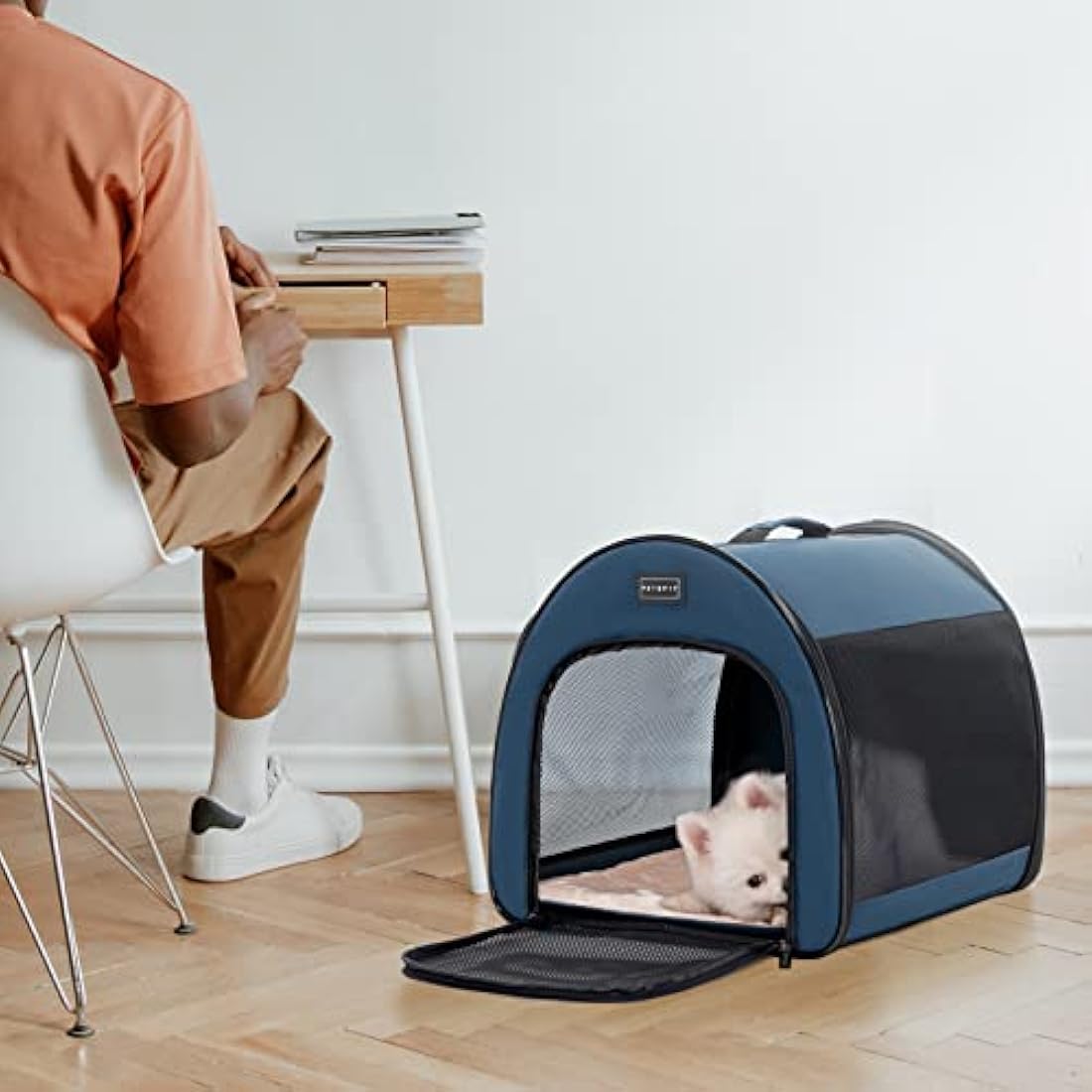 PETSFIT Soft Sided Dog Crate, Travel Dog Kennel - 19 Inch Lightweight, Roomy, Easy to Set Up, Portable Pop Up Dog Carrier Dog Kennel Indoor with Thick Mat, Sturdy Portable Dog Crate Navy Blue