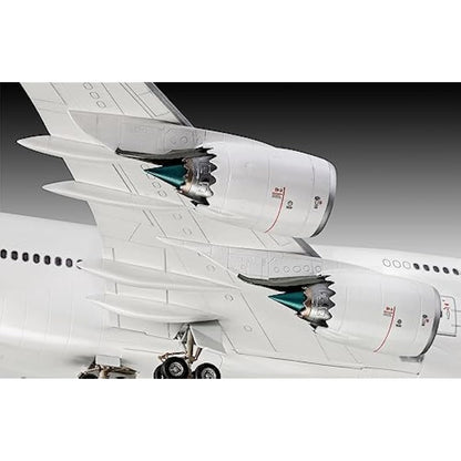 Revell 03891 Boeing 747-8 "Lufthansa New Livery 1:144 Scale Unbuilt/Unpainted Plastic Model Kit