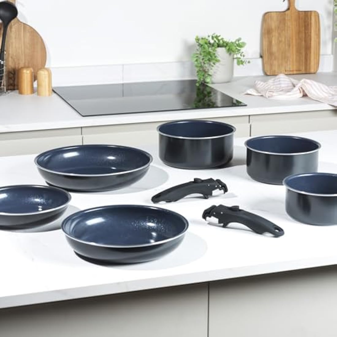 Russell Hobbs RH03321EU7 Smart Clip Pot and Pan Set – 8 Piece Ceramic Non-Stick Frying Pans & Saucepans with 2 Detachable Handles, Stackable Design, PFAS-Free, Induction Oven Safe, Marine, Navy Blue