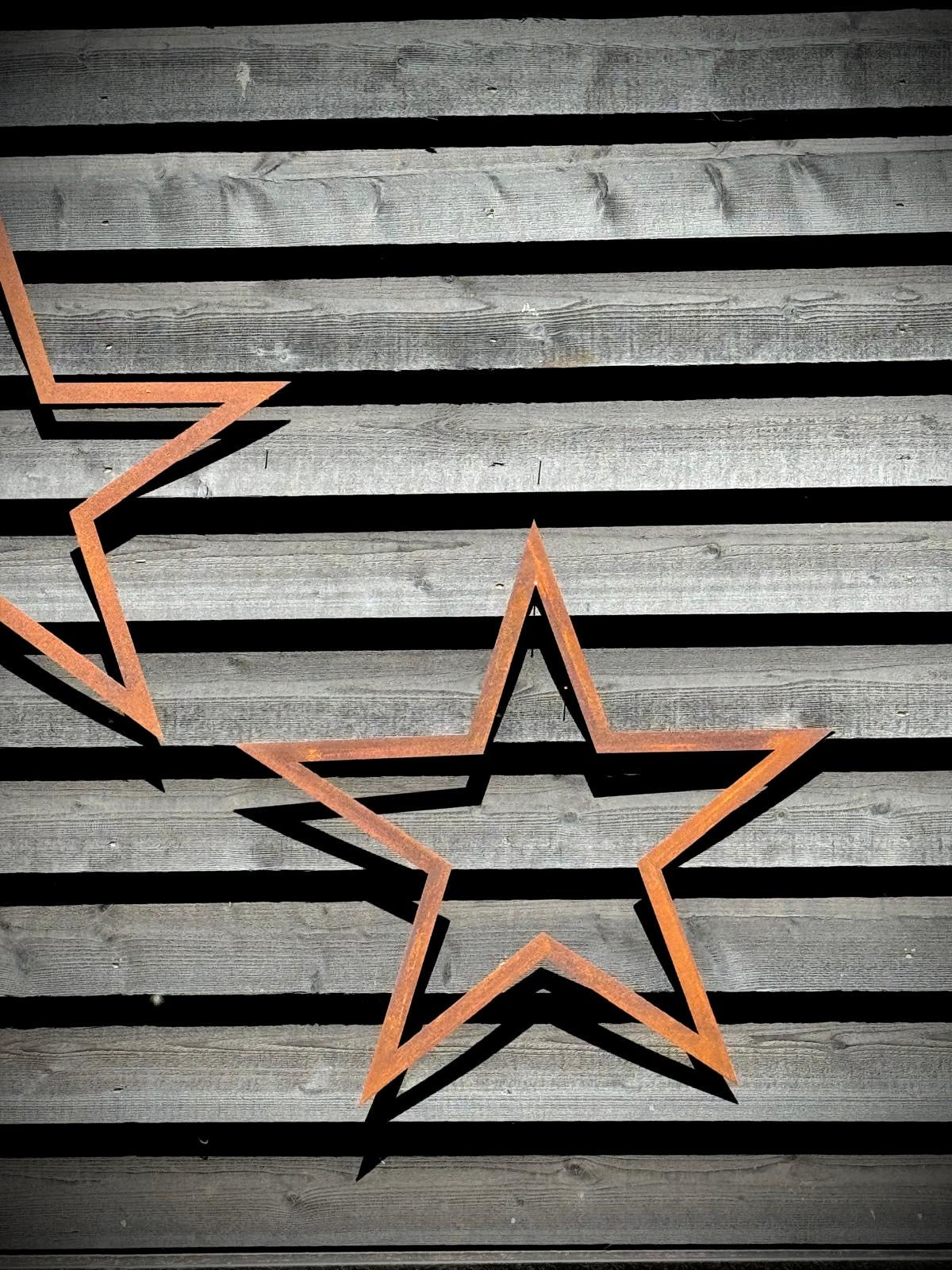 3 Large Rusty Metal barn STARS.