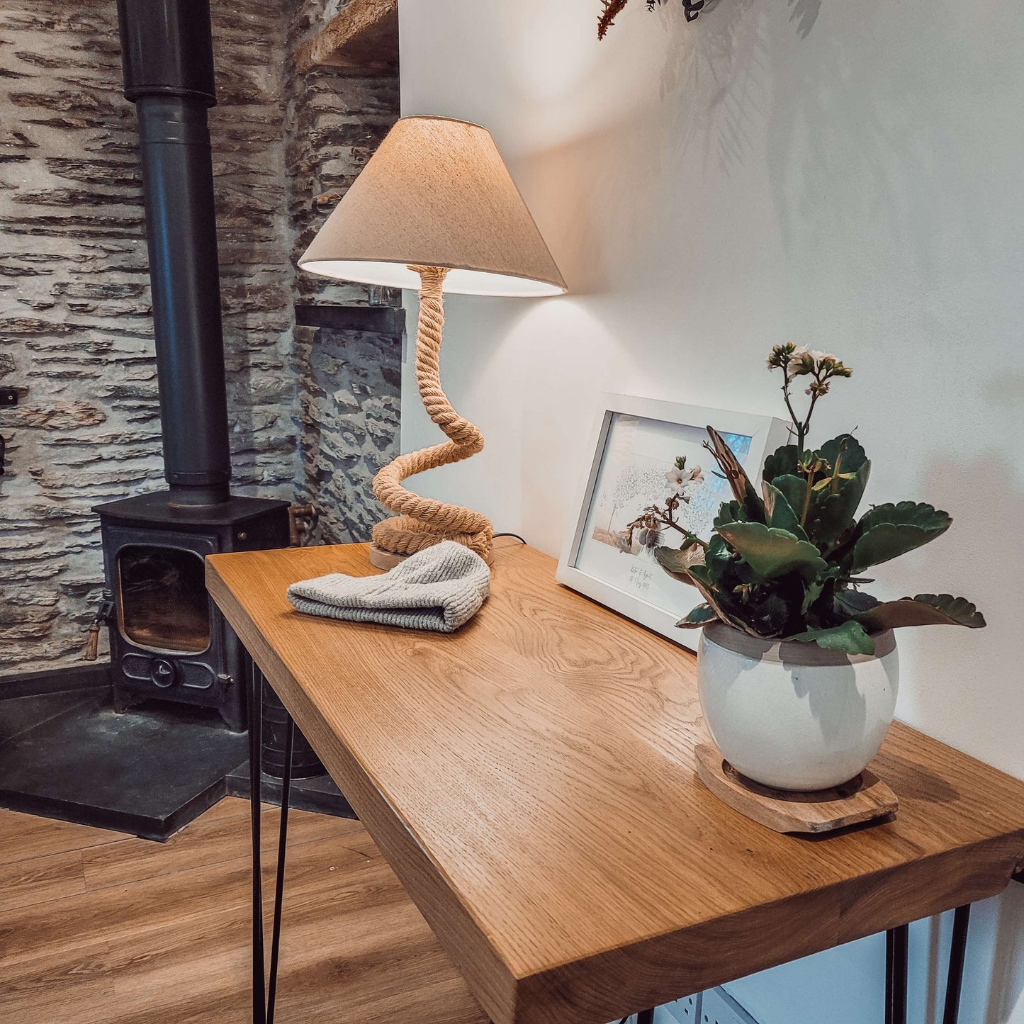 LARIA Oak Entryway Console / Wooden Hall Console