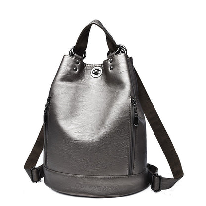 Simple and versatile travel backpack