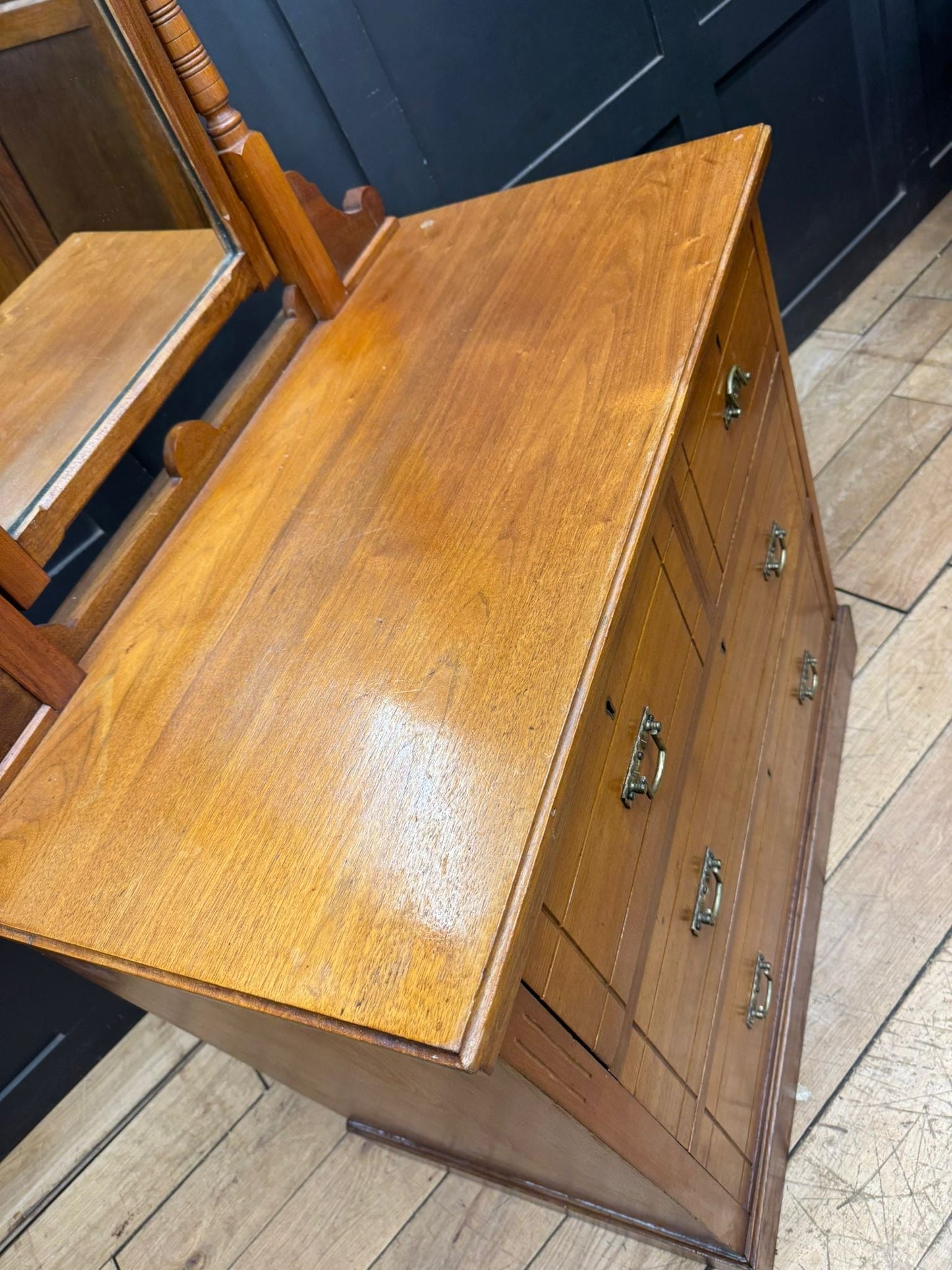 Antique Walnut Chest of Drawers by Maple & Co \ Edwardian Dressing Table