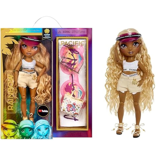 Rainbow High 578376EUC Pacific Coast-Harper Dune-Sand Fashion Doll with Outfit, Interchangeable Legs, & Display Stand-Includes Towel, Tote Bag, & More-Gift & Collectable for Kids Ages 6+ 578376