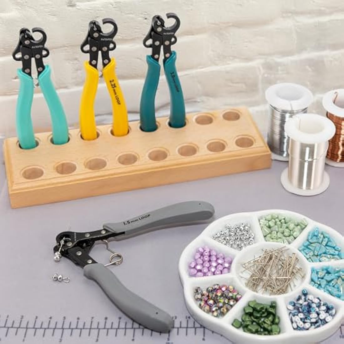 The Beadsmith Vintaj One Step Looper – Create and Trim Consistent 1.5 mm Loops for Jewelry, Use With 18-26g Craft Wire