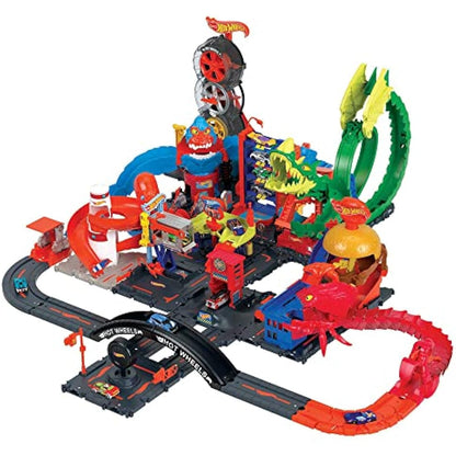 Hot Wheels City Toy Track Set, Downtown Express Car Wash Playset with 1:64 Scale Vehicle, Foam Roller & Drying Flaps, HDR27