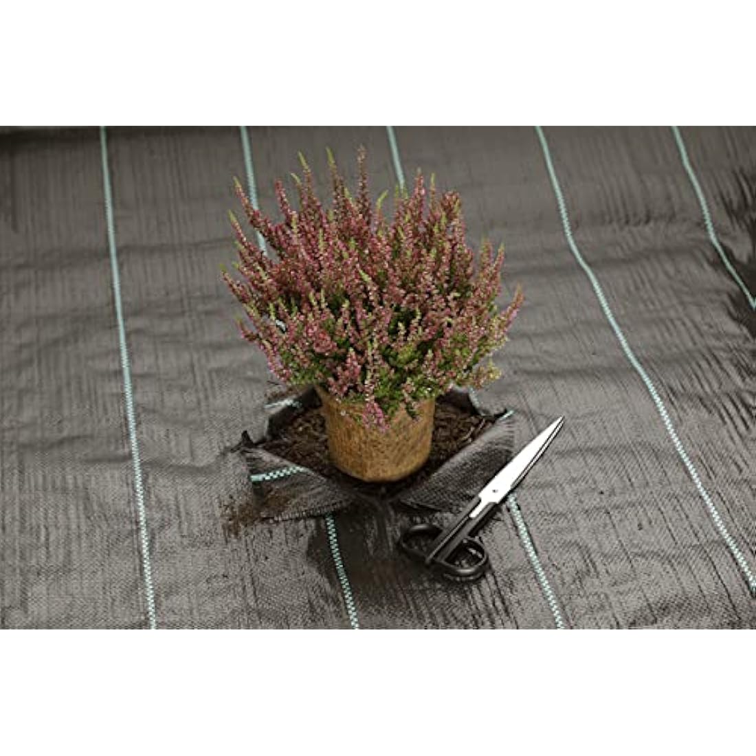 GardenMate 2m x 20m sheet woven weed control fabric - UV stabilised 100gsm landscape ground cover membrane…