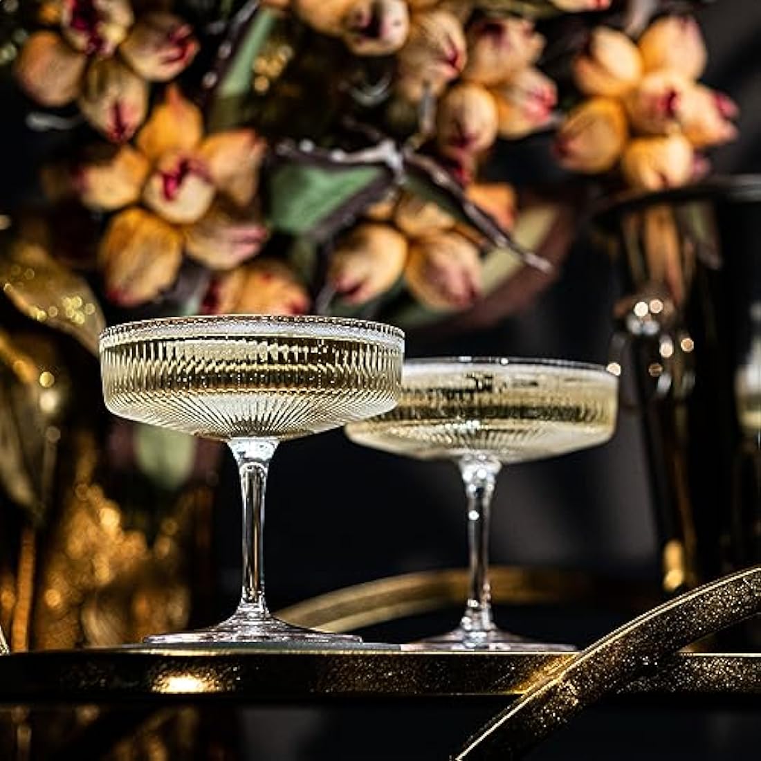 Vintage Art Deco Coupe Glasses | Set of 4 | 200 ml Classic Cocktail Glassware for Champagne, Martini, Manhattan, Cosmopolitan, Sidecar | Crystal Speakeasy Style Saucer Goblets with Stems