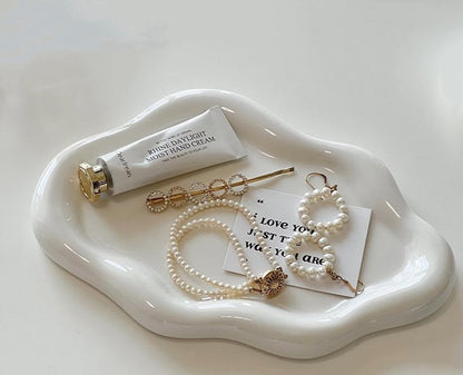 NatureMan Ceramic Jewelry Dish,Jewelry Tray Trinket Dish,Irregular Cloud Shape Decorative Jewelry Plate Holder Room Decor Aesthetic Gift (White)