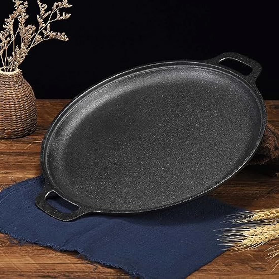 Cast Iron Skillet Pan, Pre-Seasoned Round Griddle Pan for Pancakes, BBQ, Pizza Pan with Handles (31 cm)
