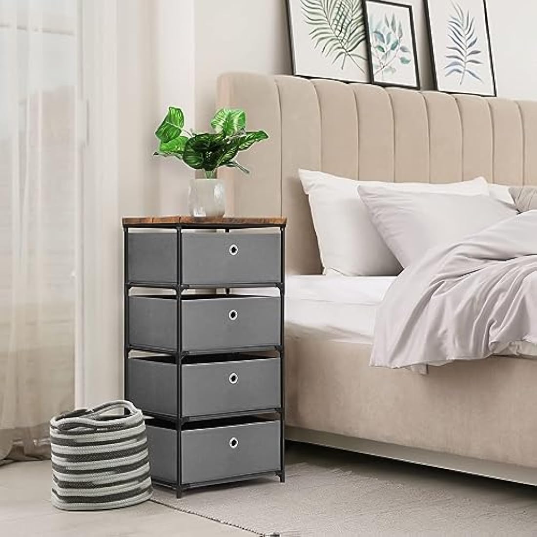 LIANTRAL Dresser with 4 Drawers, Fabric Chest of Drawers Storage Tower, Large Capacity Chest Cabinet Organizer Unit for Bedroom, Dorm, Hallway, Grey