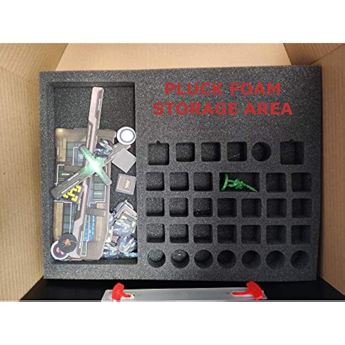 Tabletop Tyrant The Defender Figure and Storage Case inc Foam Holds 180 Models (Aliens: Another Glorious Day In The Corps)