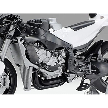 Tamiya Vehicle 14139 1:12 Team Suzuki ECSTAR GSX-RR 2020 Faithful Replica Plastic Kit, Crafts, Model Kit, Assembly, Unpainted, Multicoloured