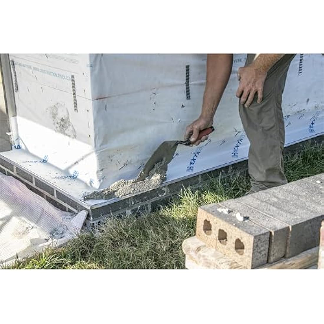 Marshalltown London Brick Trowels, DuraSoft(R) Handle, London Pattern, 229mm Length, 108mm Width, Made in The USA, 33 9FG