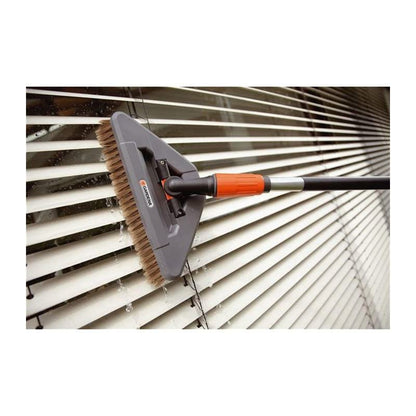 Gardena Joint Ccrubber: Water-Bearing Cleaning Brush with Joint for the Clean System for Effective Cleaning of Corners and Angles (5562-20)