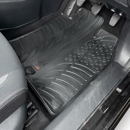 TRAVALL Rubber Car Mats (set of 4) compatible with Nissan Qashqai (2013-2021) Heavy Duty Floor Mats Moulded Premium Mats Easy Clean Black with Clips - Anti Slip All-Weather Protection