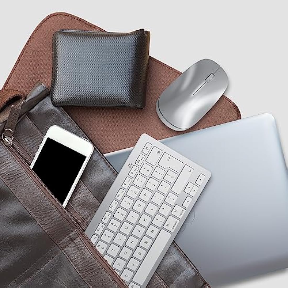 Bluetooth Keyboard and Mouse Set for Mac, OMOTON Ultra-Slim Wireless Keyboard and Mouse Combo for Apple Mac, MacBook Pro/Air, iMac, Mac Mini,Battery-powered, QWERTY UK Layout, Silver