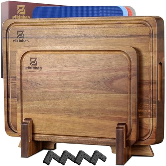 Piklohas Large Wooden Chopping Board Set For Kitchen, Acacia Wood Cutting Boards, Non Slip Feet,4 Plastic Mats, Ideal for Carving Meat Cutting Vegetables Cheeses and Bread With Juice Groove and Holder