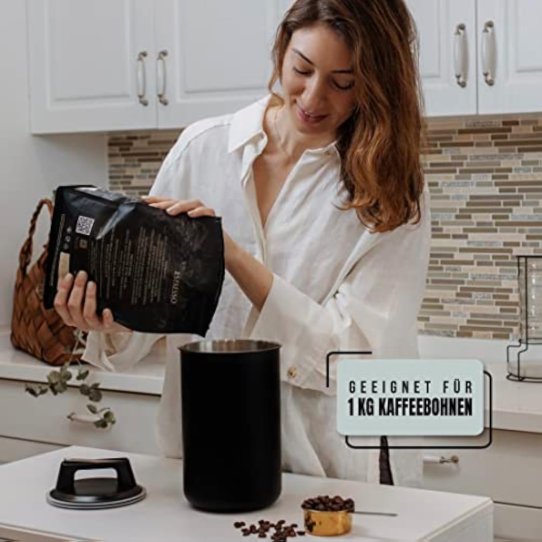 KC Kitchen & Co. Coffee Can Airtight for 1 kg Coffee Beans with Vacuum Lid (Holder for Coffee, Tea, Stainless Steel Storage Tin, Aroma Close, Storage Tin, Matte Black, 2800 ml