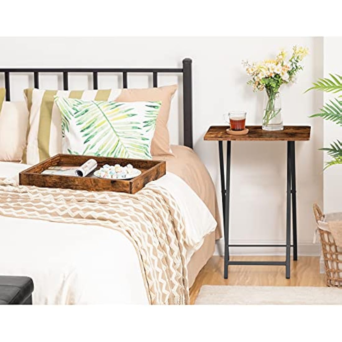 HOOBRO Folding TV Tray Tables for Eating, Snack Dinner Side Table with Removable Serving Tray, Foldable Bedside Occasional Coffee Table, Laptop Tables for Small Space, Rustic Brown EBF29BZ01