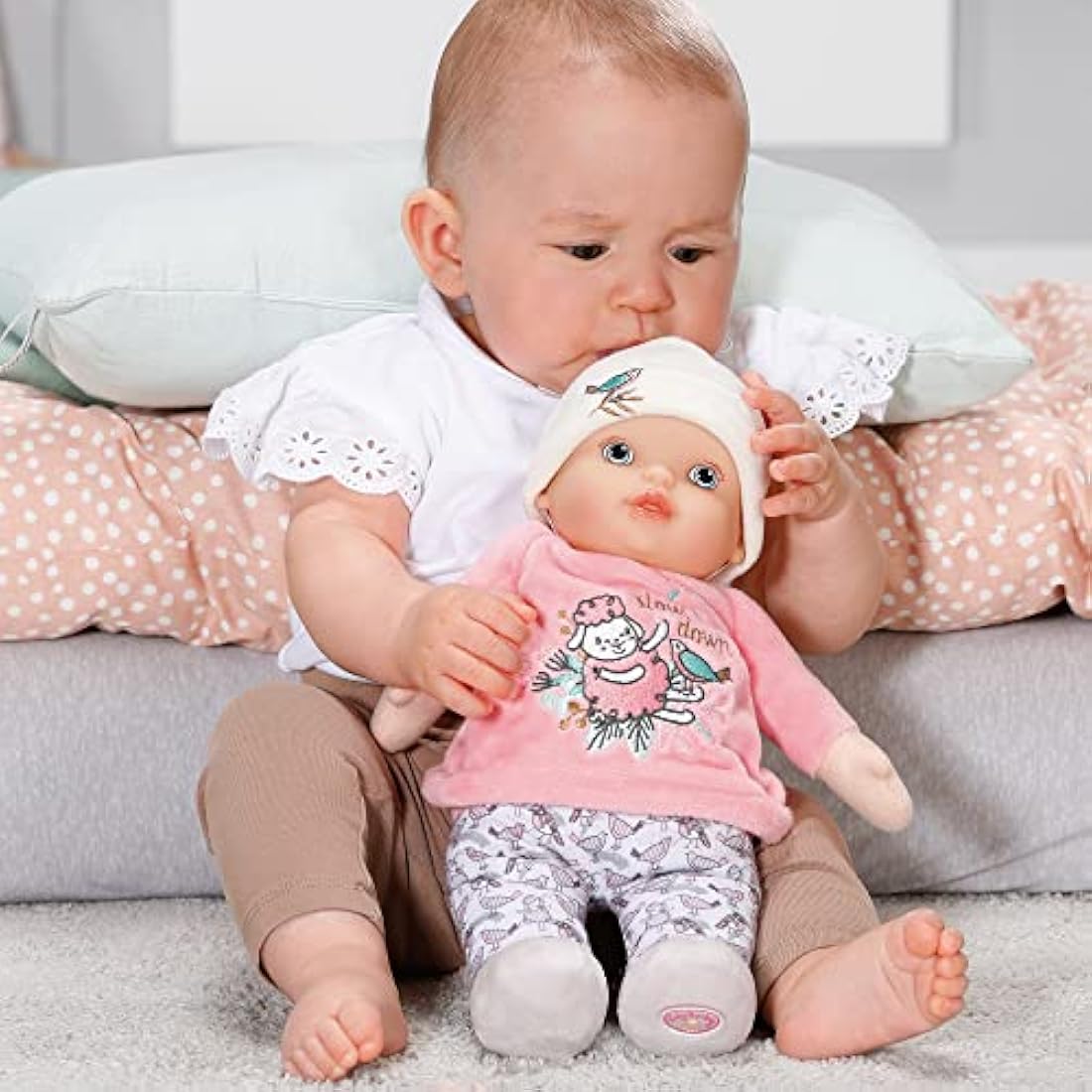 Baby Annabell Sweetie for babies - 30 cm soft bodied doll with integrated rattle - Suitable from birth - 706428, Multicolor, 15.4 x 27.3 x 25 centimeters