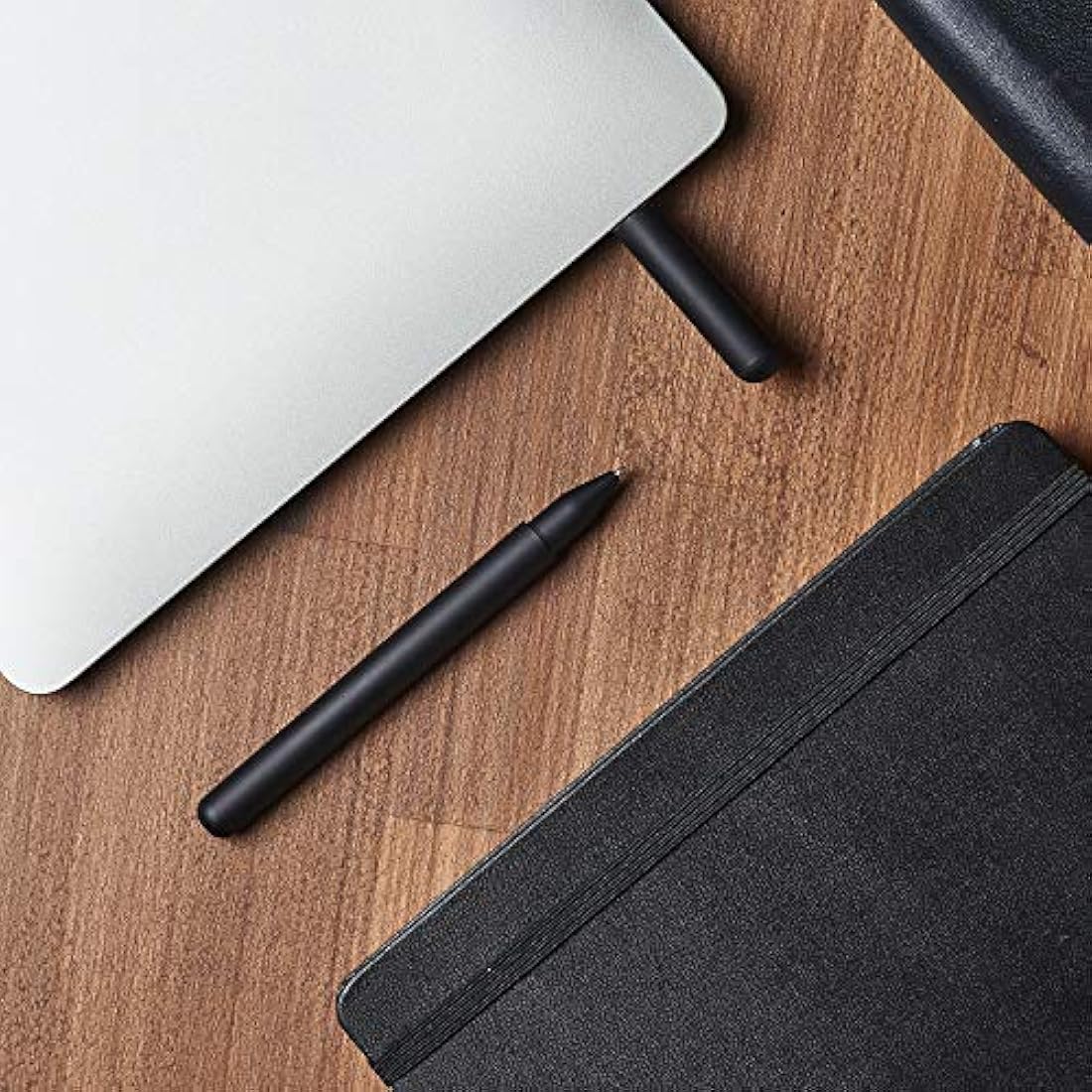 LEXON - C-Pen Black Ink Ballpoint Pen with 32 GB Flash Memory Integrated in the Cap - Red