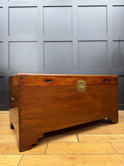 Chinese Camphor Wood Blanket Box Trunk Chest Coffee Table Lockable Storage