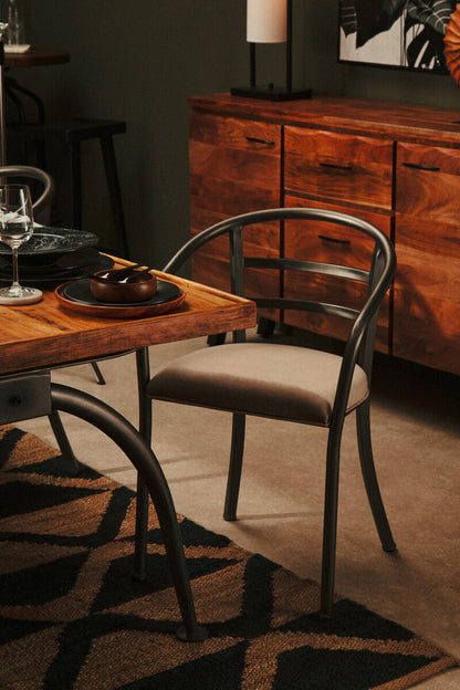 New Foundry Curved Dining Chair