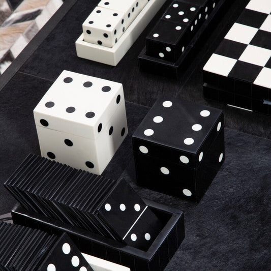 Churchill Games Black And White Dice Box With 5 Dice