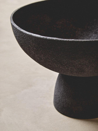 Deriva Large Textured Black Pedestal Bowl