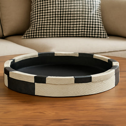 Ezra Black And White Round Tray