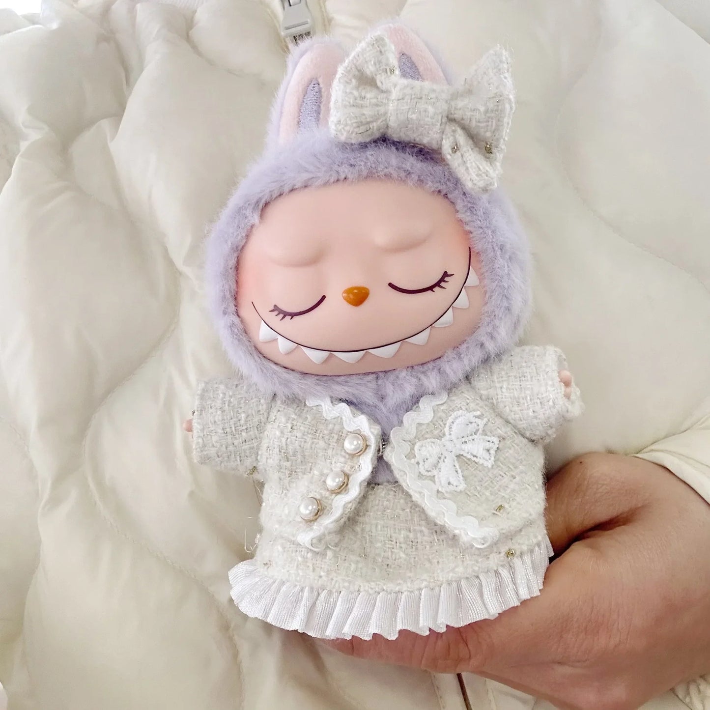 High-Fashion V1 V2  Labubu High End Luxury Chane Set 15cm 17cm Classic Grid Style Dress Set Fashion Clothes Replacement