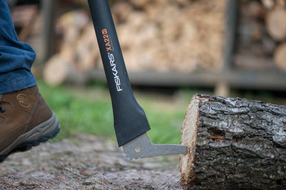 Fiskars WoodXpert XA22 Sappie, Length: 78 cm, Hardened Steel Blade/Fiberglass Resistant Handle, Storage and Transport Case Included, Black/Orange,