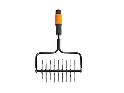 "Fiskars Lawn Spiker, Tool Head Compatible with All QuikFit Handles, Width: 17 cm, steel, Black/Orange, 1000689"