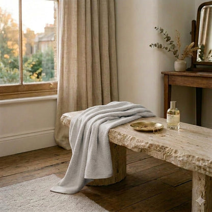 Vie TRIOMPHE Standard Zero-Twist Bath Towel 70x140cm, Long-Staple Cotton Sophisticated Mist Grey, Ultra-Soft Absorbent Hotel-Quality Towel, 330g