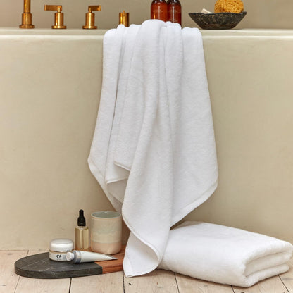 Christy Cirrus Bathroom Towel Set | 6 Piece Set | 2 Face 2 Hand 2 Bath | Lightweight Super Soft and Fluffy | Quick Dry Shower Towels | 100% Cotton