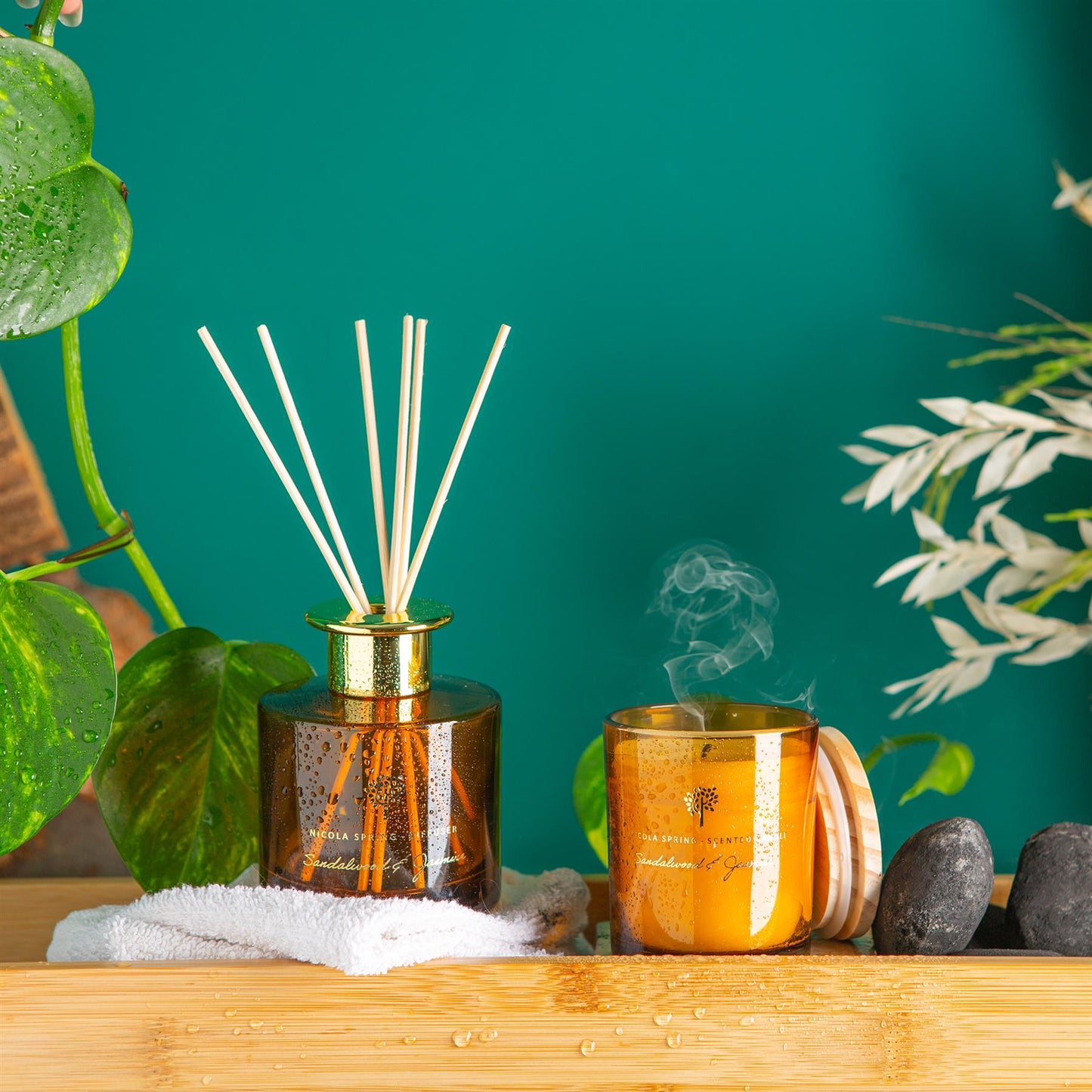 130g Sandalwood & Jasmine Soy Wax Scented Candle