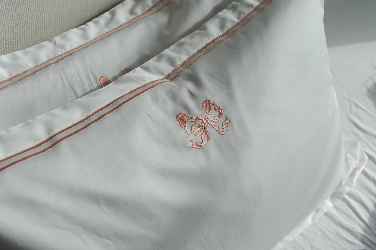 Arabella Bow - Oxford Pillowcase Pair