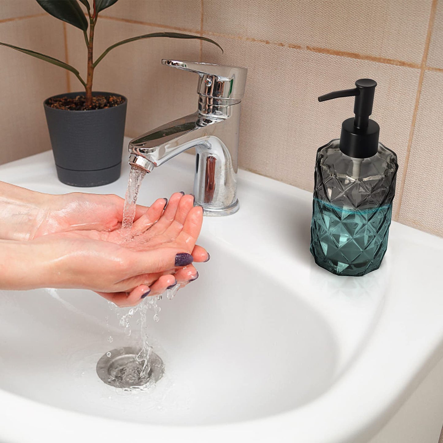 Topsky Glass Soap Dispenser with Plastic Pump 330ml Black