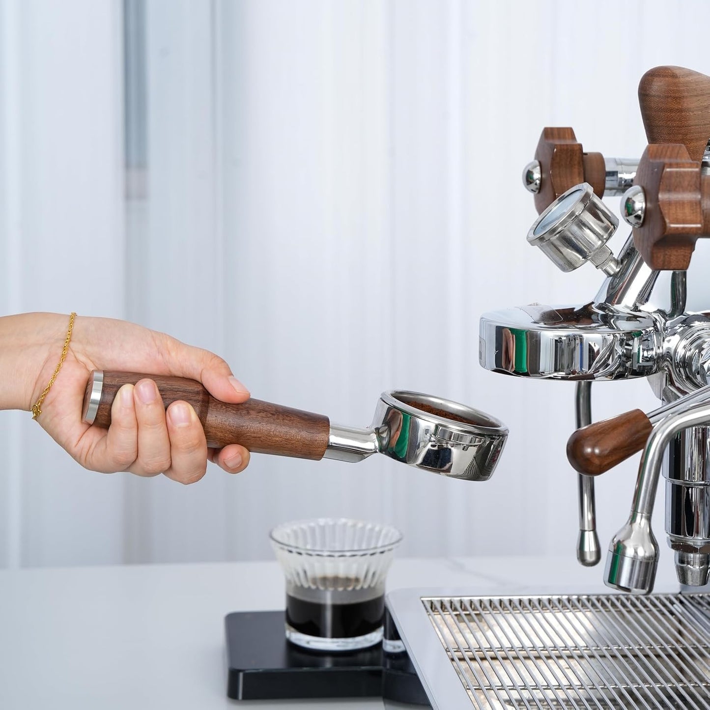 Knodos Bottomless Naked Portafilter with Double Shot Basket (Walnut, Fits E61 - Rocket/Lelit/Flair 58 etc.)
