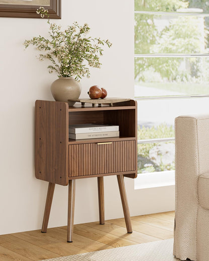 HEYZOEY Bedside Table,Modern Night Stand Wood Nightstand with Storage Drawer Side End Table for Bedroom,Living Room,Office,Walnut