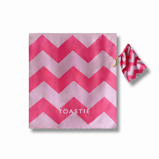 T?ASTIE Beach Towel - Quick Dry Microfiber Beach Towel - Lightweight - Includes Bag - Pink Chevron (130x76cm, 51''x30'') - Lightweight Beach Towels
