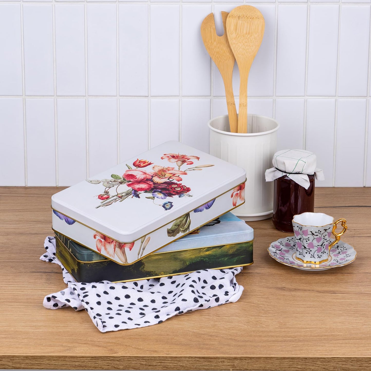 NOTIQUE Tin Metal Tin with Lid, Nostalgic Art Tin Box, Biscuit Tin, Storage Jar for Small Items - Collection Herbarium (Flower Language)