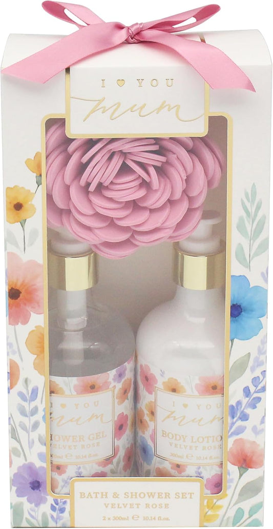 Lesser And Pavey I Love You Mum Bath And Shower Gift Set With Two 300ml Body Care Bottles Body Wash And Lotion For Daily Cleansing And Moisturising Ideal Mothers Day Gift