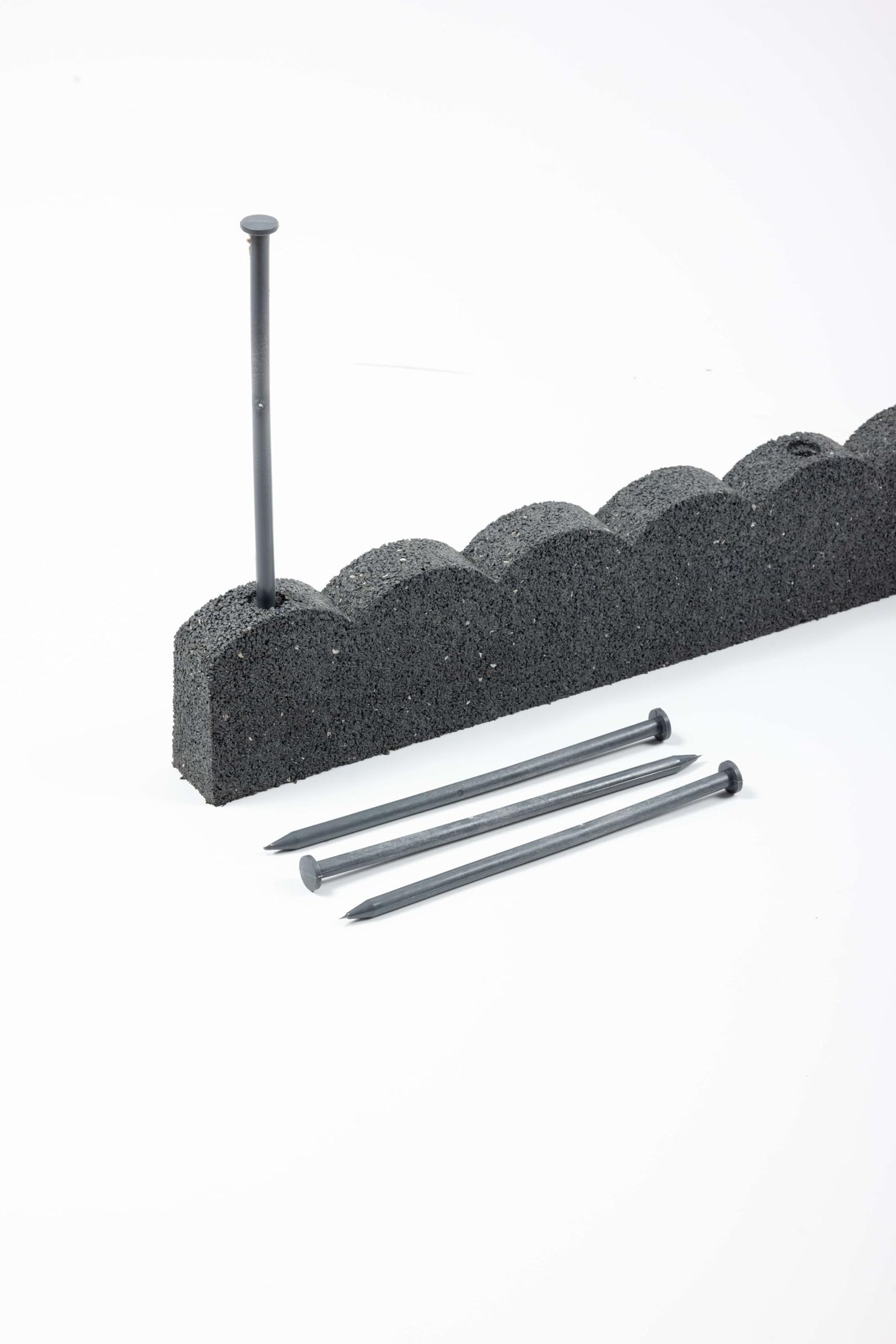 Flexi Curve Scalloped Garden Edging Rubber Landscape Scallop Lawn Border Edging Section 120cm (4ft), Grey, Pack of 4
