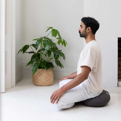 basaho CRESCENT Zafu Meditation Cushion | Organic Cotton | Buckwheat Hulls | Removable Washable Cover (Leaf)