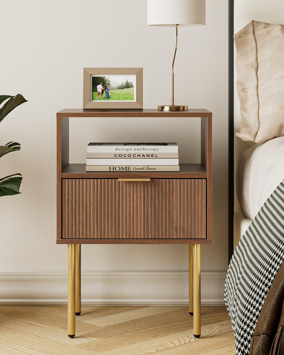 HEYZOEY Bedside Table Bedside Cabinet with 1 Open Shelf And 1 Drawer,Modern Boho Bedside Table for Bedroom,Living Room,Walnut